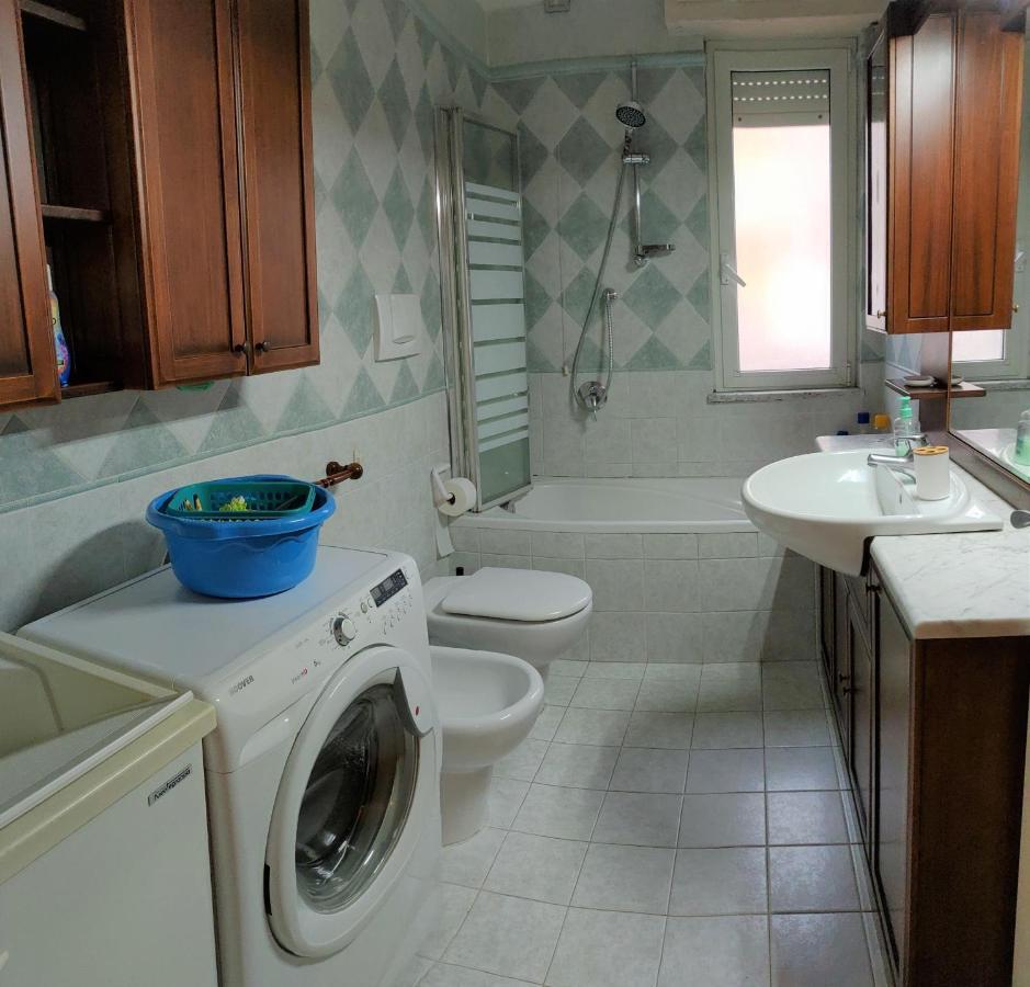 אלבניה La Casa Di Flavio Casa Vacanze מראה חיצוני תמונה